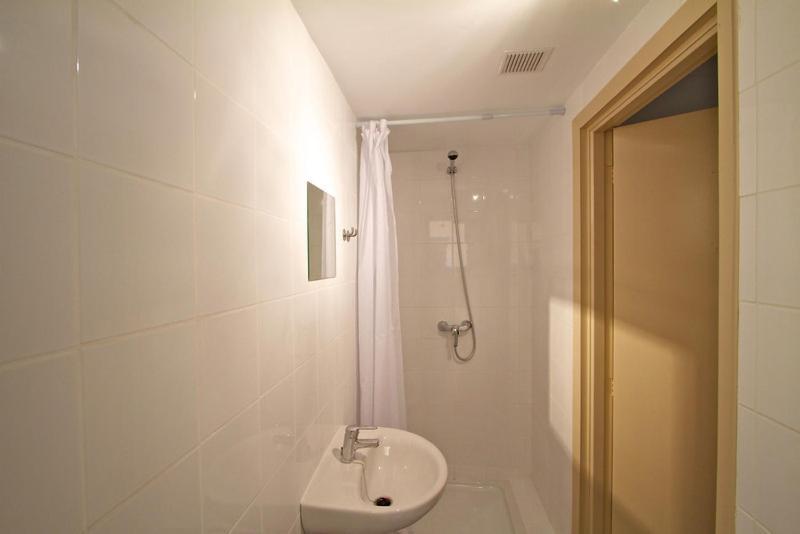 Hostal Paris Порт-де-Польєнса Номер фото